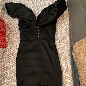 Puff shoulder mini dress (WORN ONCE)